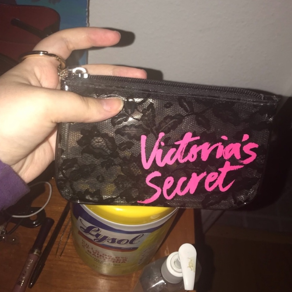 Cute Victoria’s Secret pouch